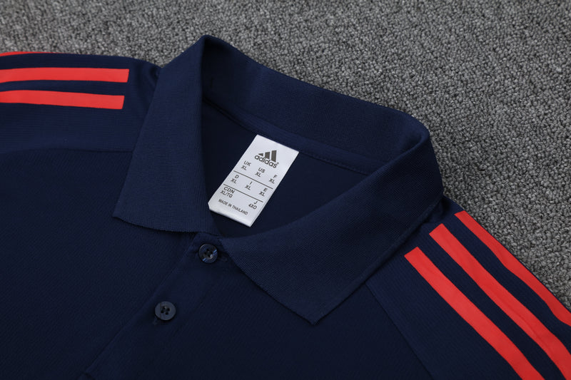 Camiseta y pantalón Manchester United 25/26
