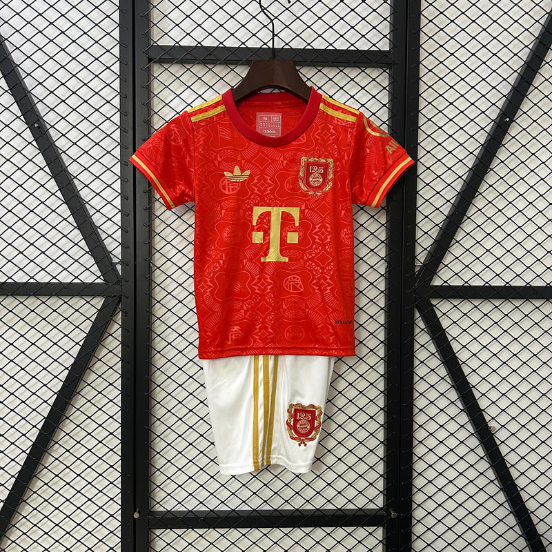 Camiseta y Pantalones Cortos para Niños Bayern de Múnich Edición especial 125 aniversario