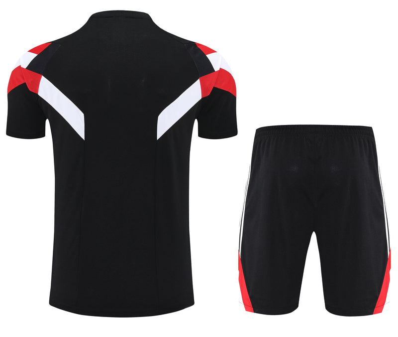 Camiseta y Pantalón entrenamiento Manchester United 25/26