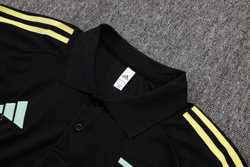 Camiseta y pantalón Juventus 25/26