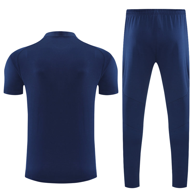 Camiseta y pantalón Manchester United 25/26