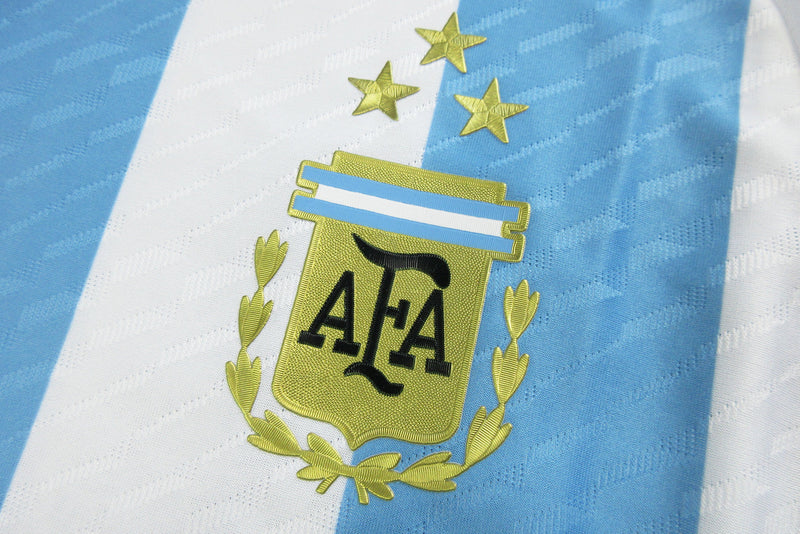 CAMISETA ARGENTINA I EQUIPACIÓN - 3 ESTRELLAS -  22/23 - BLANCO Y CELESTE - VERSIÓN JUGADOR